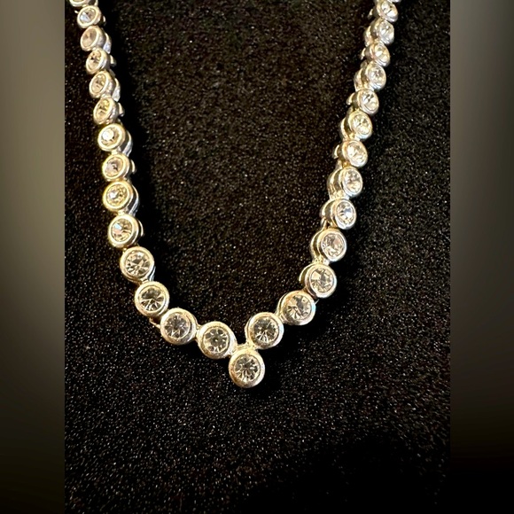 Vintage Avon Rhinestones necklace - Picture 4 of 8